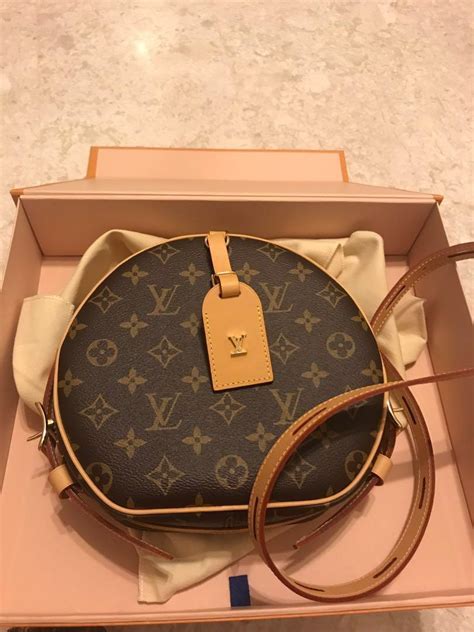 Sale Lv Round Sling Bag In Stock