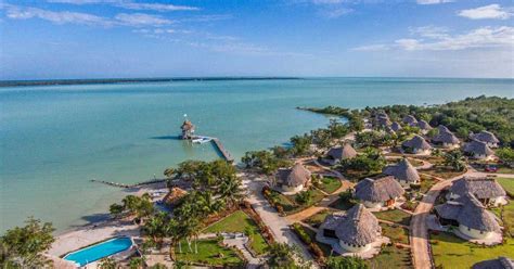 Corozal, Belize: beaches, seafood and beautiful weather | Faraway Worlds