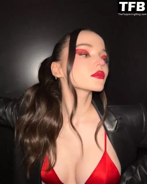 Dove Cameron Shows Off Her Sexy Tits Photos Allpornimages