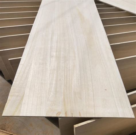 Eco Friendly Edge Bonded Paulownia Solid Board China Paulownia Board