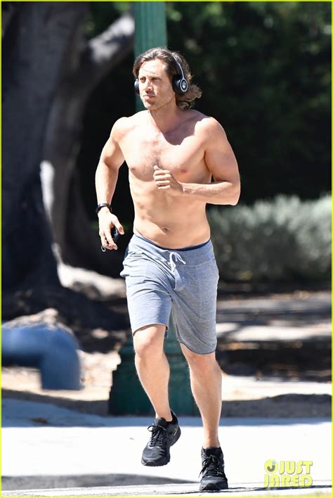 Brad Falchuk Bares Hot Body On Shirtless Jog Photo 4343296 Brad