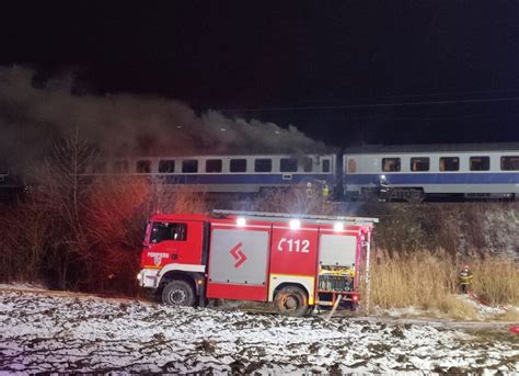 Incendiu La Un Tren De C L Tori La Cociu De Persoane Evacuate