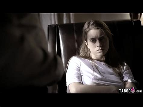 Psiquiatra Aprovecha Al M Ximo A Una Madre Con Problemas Xvideos