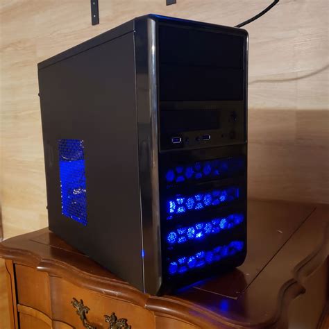 'TheeOfficePC' Ryzen, RX 560 | Jawa