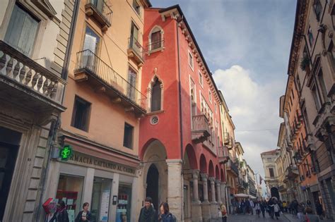 Vicenza. Przewodnik po renesansowym, włoskim mieście - Wojażer