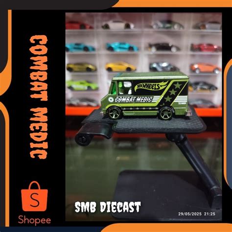 HOT WHEELS COMBAT MEDIC LIVERY COMBAT MEDIC LOS REGULAR Shopee Malaysia