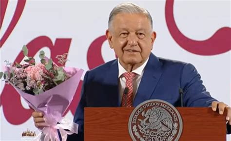 Así Felicitó Amlo A Su Esposa Beatriz Gutiérrez Müller Antes De ‘la Mañanera Por El Día De Las