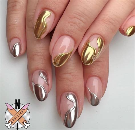 Metallic Nails Coole Maniküre für moderne Frauen