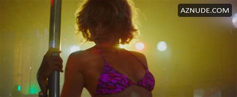 Dianna Agron Nude Aznude