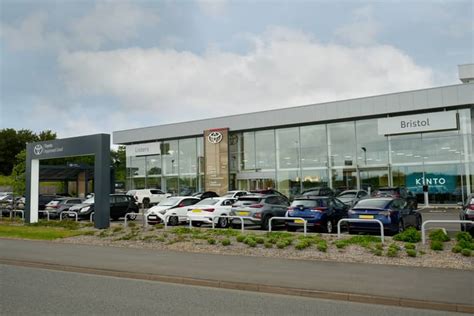 Listers Toyota UK - New & Used Toyota Dealers