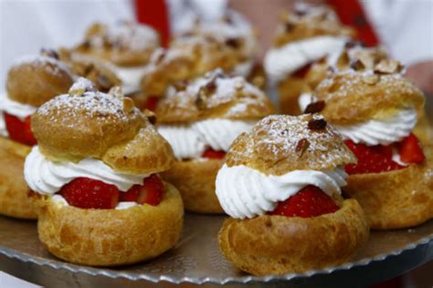 Choux Chantilly Fraises La Recette Demmanuelle Jary Kiss My Chef