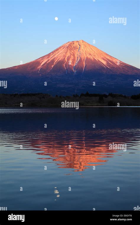 View Of Mount Fuji, Shizuoka Prefecture, Japan Stock Photo - Alamy