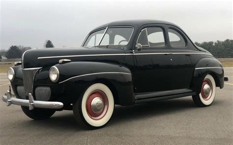 Ford Deluxe Coupe Barn Finds