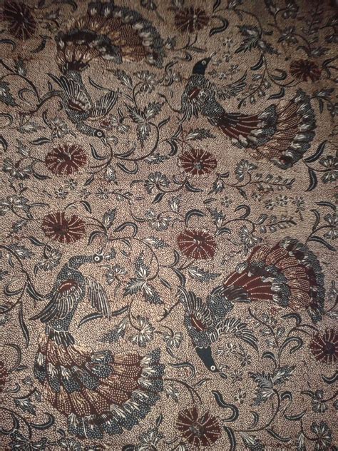 Motif Kembang Dan Cenderawasih Pada Batik Tegalan Sangat Terasa Nuansa