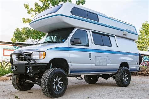 Impressive 1995 Ford E 350 4X4 Motorhome Up For Auction