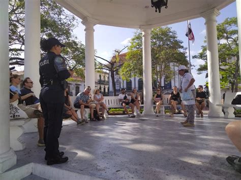 Policía Nacional on Twitter Efectivos policiales brindan docencia y