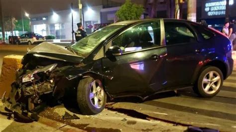 Fuerte accidente en Córdoba dos mujeres heridas en un choque de Juan B