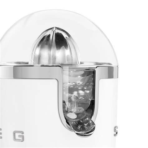 Smeg Citrus Juicer CJF11 Connox