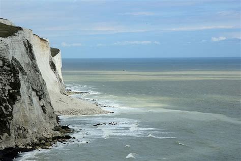 Dover Beach By Matthew Arnold Poem Analysis Tweetspeak Poetry