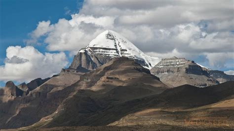 8 Facts About Mount Kailash - The Abode of Lord Shiva