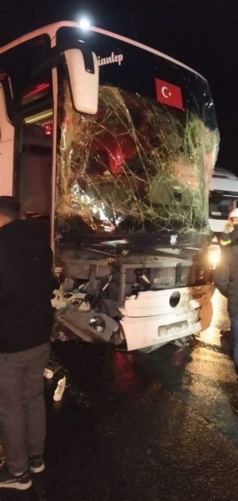 Mersin De Zincirleme Trafik Kazas L Yaral