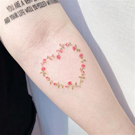 31 Pretty Rose Tattoo Designs To Get You Inspired