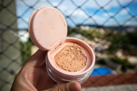 Pó Finalizador Acetinado Too Faced Dew You Cor Radiant Nude Maquiagem Feminina Too Faced Usado