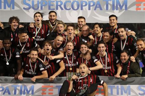 Starting Xi Ac Milan Saat Juara Supercoppa Italiana 2016 Apa Kabar