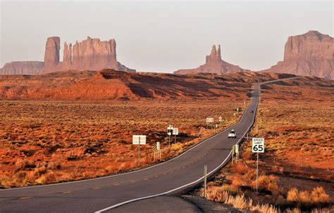 Monument Valley Down the Road, Monument Valley Navajo Tribal Park ...