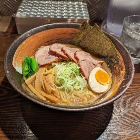 一三五4枚チャーシュー 味玉天虎のレビュー ラーメンデータベース