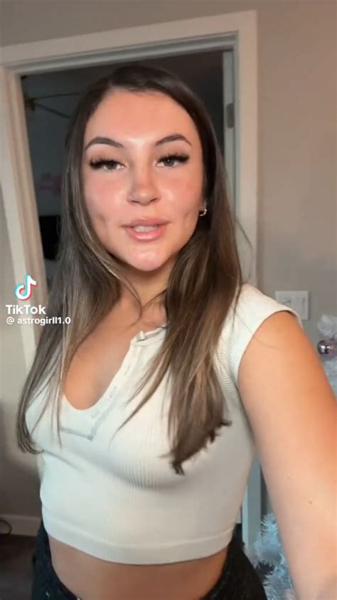 Astrogirl On TikTok Onlyfans Girl Nude Sexy Video Leaked RealPornClip