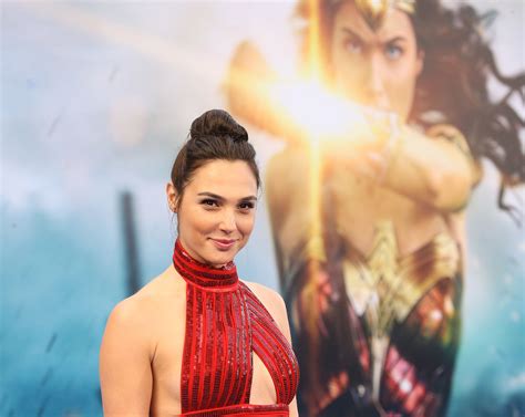 Gal Gadot Confirms ‘wonder Woman 3 Is Happening Houston Style