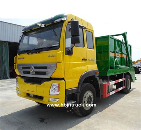 Sinotruk Howo Skip Loader Garbage Truck From China