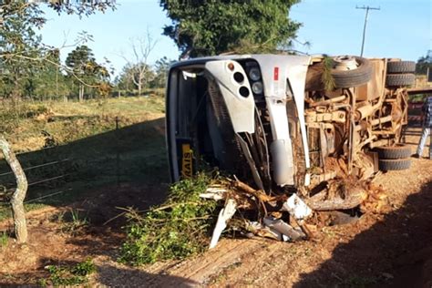 Acidente micro ônibus deixa feridos em Buri Itapetininga e Região