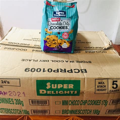 Super Delights Mini Chocolate Chip Cookies In A Box Pcs Shopee