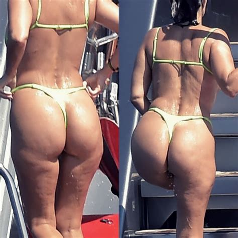 Kourtney Kardashian Ass