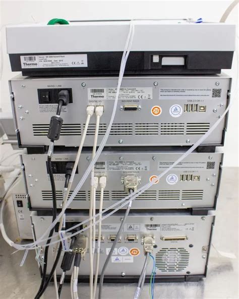 Thermo Dionex UltiMate 3000 With Transcend II LX 2 UHPLC System 3370483