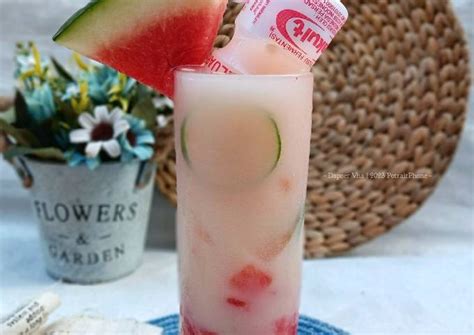 Resep Watermelon Yakult Soda Oleh Dapoer Vha Cookpad