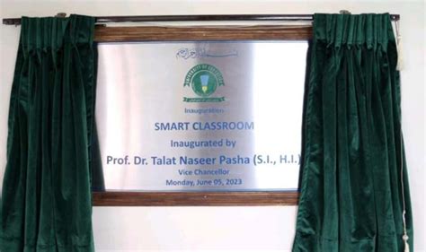 Smart Classroom Inaugurated at University of Education, Lahore ...