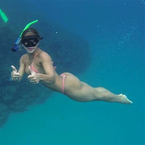 2 Thumbs Up Porn Pic