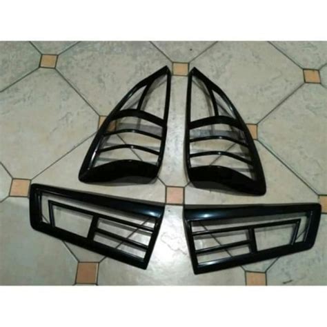 Jual Garnis List Lampu Belakang All New Innova Reborn Hitam Doff