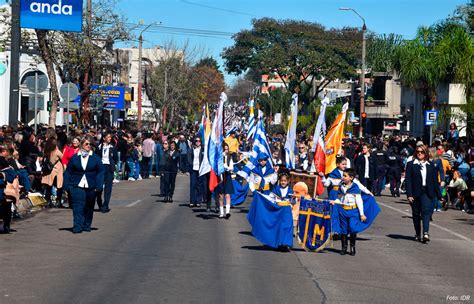 Con Multitudinario Desfile Se Conmemoraron Los A Os De La