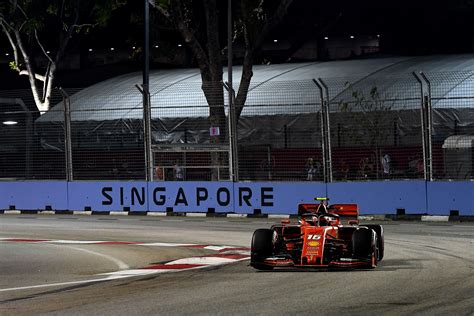2019 Singapore Grand Prix Qualifying - LIVE - 3Legs4Wheels