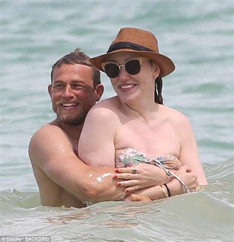 Shirtless Charlie Hunnam Packs On Pda With Morgana Mcnelis In Hawaii