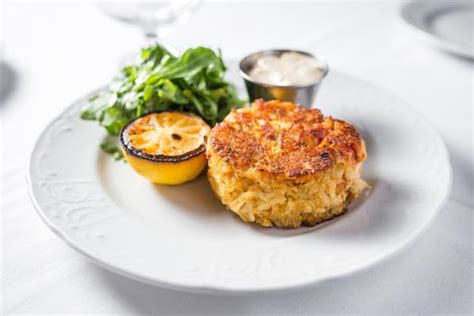 Blue crab cakes - mokasinfarms