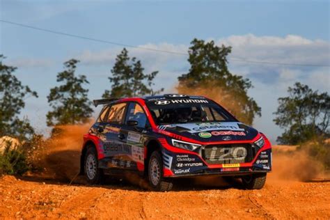 CPR Rali do Algarve Triunfo de Kris Meeke Armindo Araújo a bater