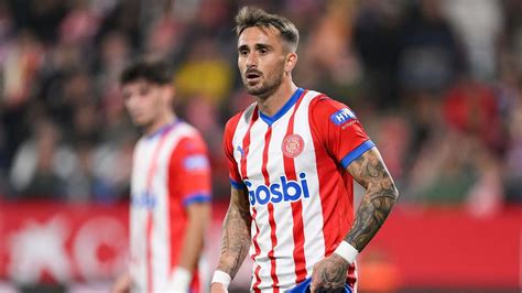 Aleix Garcia Dismisses Barcelona Rumours After Bayer Leverkusen Switch