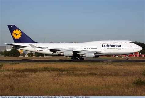 Picture Lufthansa Boeing 747 430 D ABVP