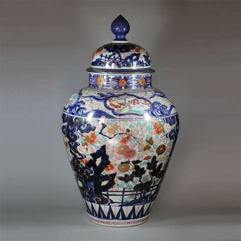 Large Japanese Imari Baluster Jar And Cover Circa 1700 Bada