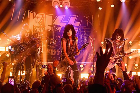 Kiss Returns To The Clubs With First Ever Whisky A Go Go Show